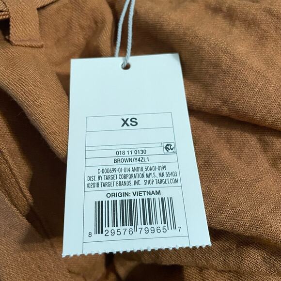 Nwt Toffee linen feel shorts - Picture 6 of 10